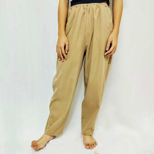 Loose-fitting straight-leg trousers