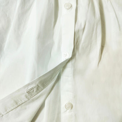 Chic mid-sleeve white shirt with unique collar, pure cotton for an elegant summer commute